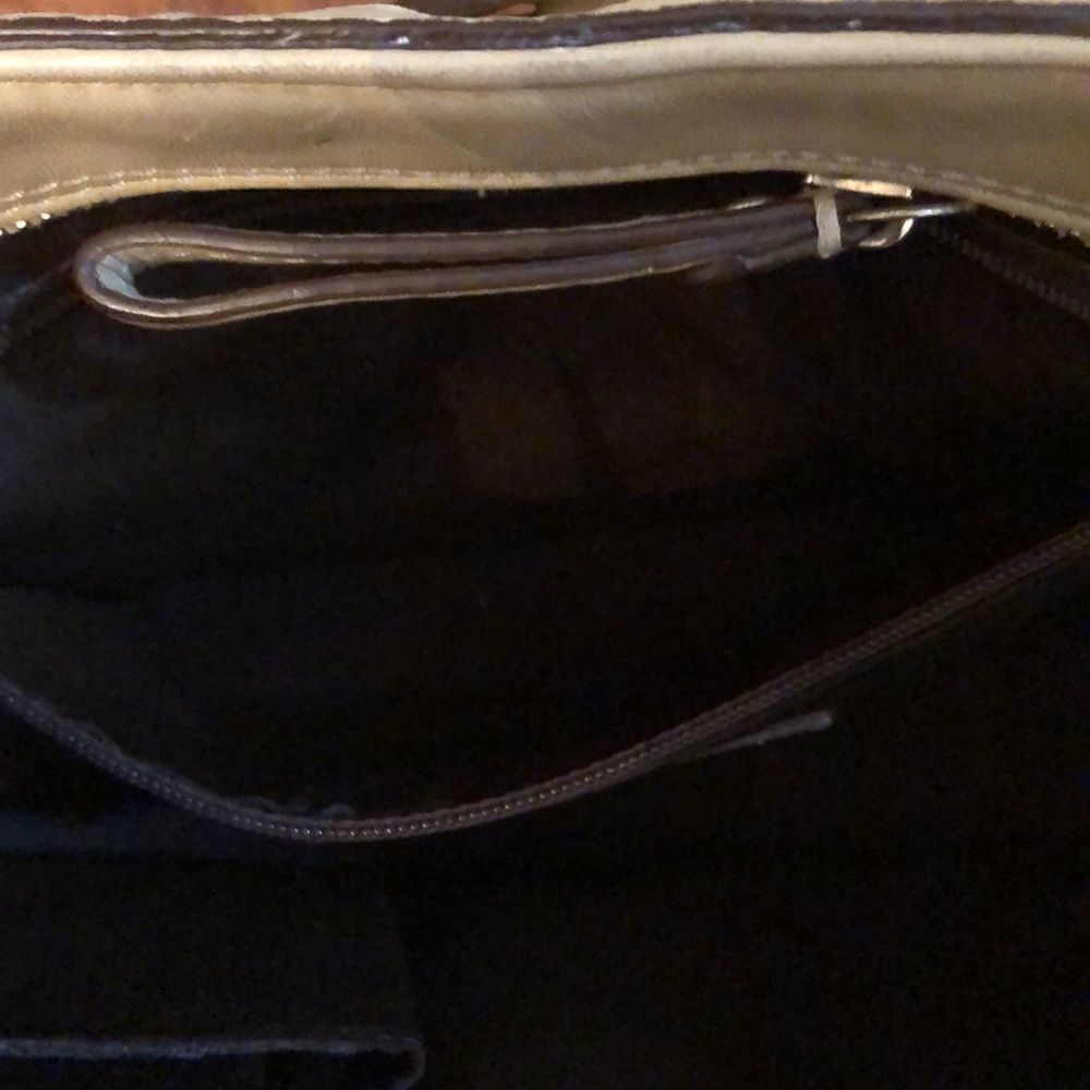 Coach Vintage leather tassel bag. - Picture 10 of 14